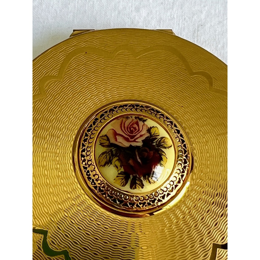 Vintage Stratton England Gold Tone Rose Compact Mirror Powder Case Scalloped - Picture 2 of 8